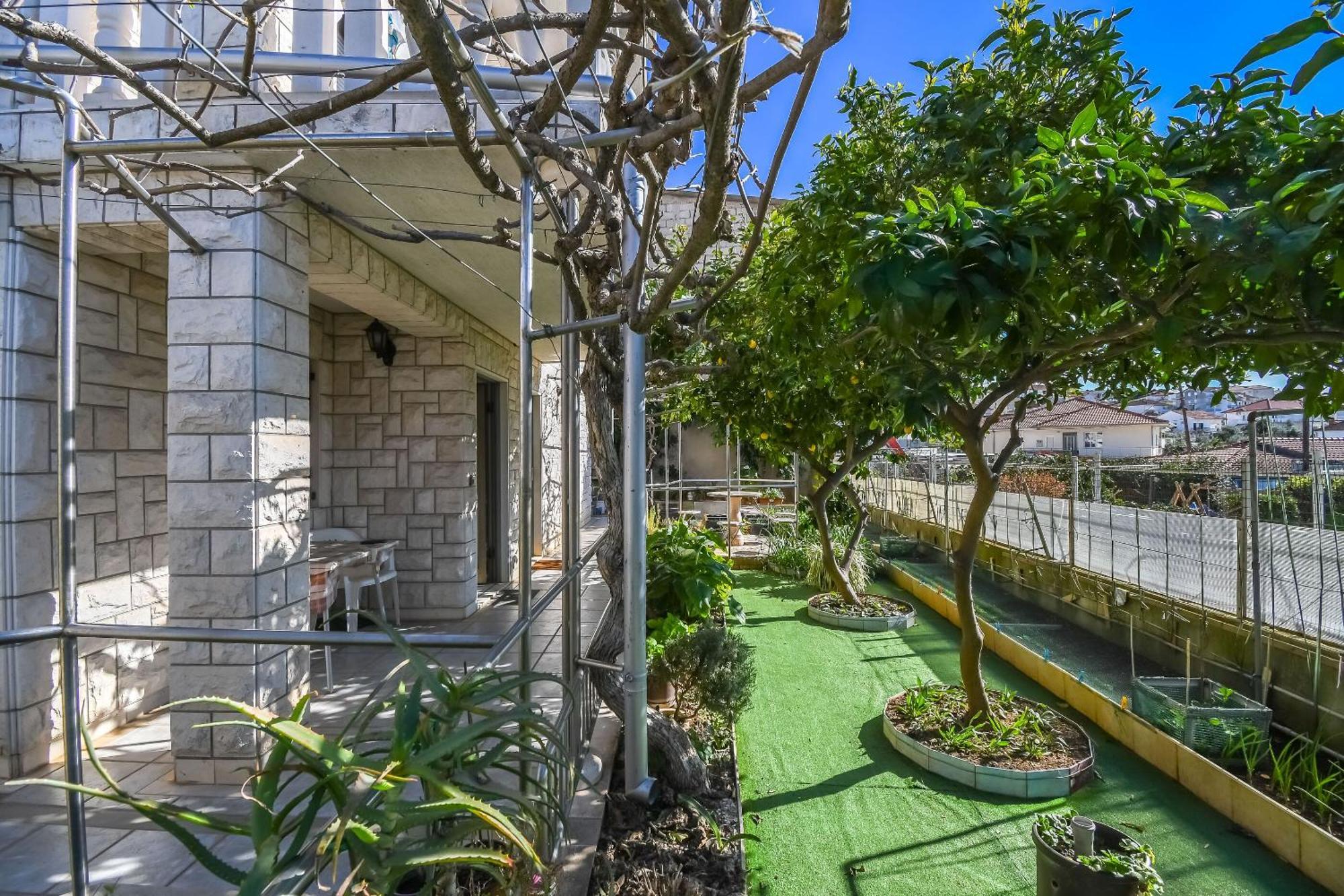 Apartments Anna Trogir Exterior photo